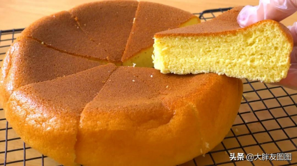 沒秤，沒打蛋器，沒烤箱，如何做出蓬鬆的無油蛋糕？