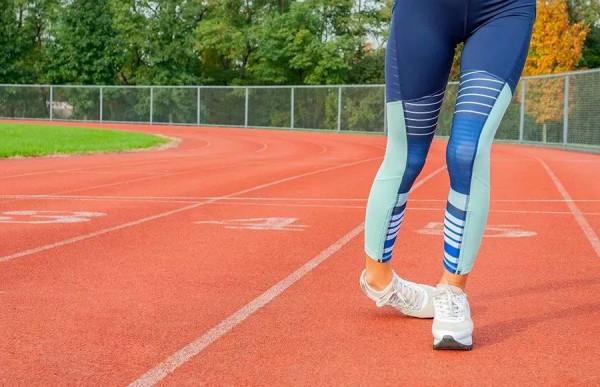 經常跑步的人堅持做腳踝強化訓練，減輕受傷機率