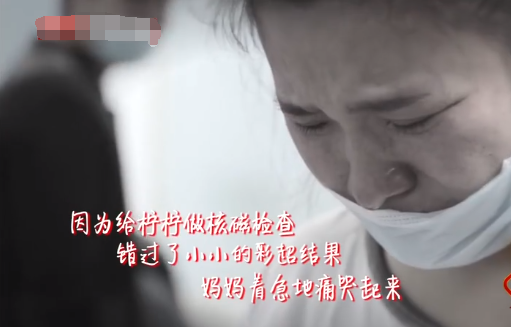 早產三胞胎患上癌症，王源上門探望，還送上一份暖心禮物