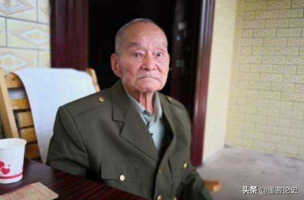四川領導尋找老兵,95歲老農登記遭百姓嘲諷,無奈掏出3枚特等勳章