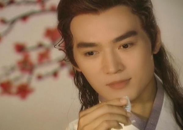 “病態美男”別硬演，有人的病態驚豔了時光，有人的病態像個笑話