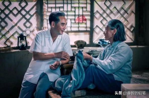 紅三代敗類蔡小洪，被英國軍情六處收買，暴露前已將妻兒移民英國