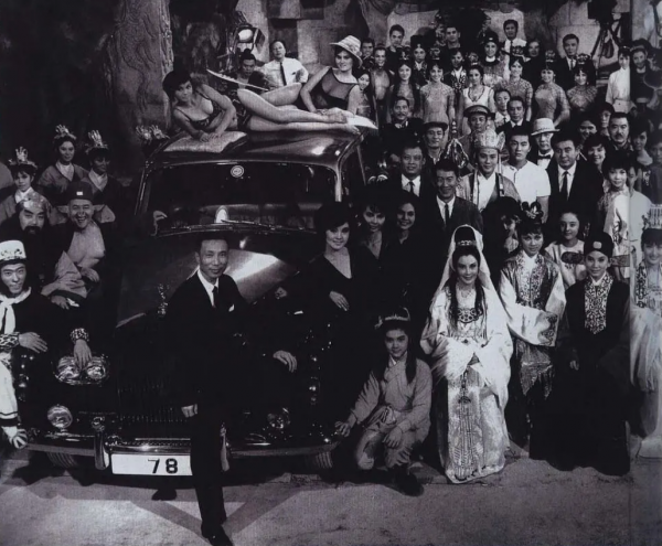 八大港片廠牌的落幕，劉德華送別永盛，周星馳沒能挽救邵氏