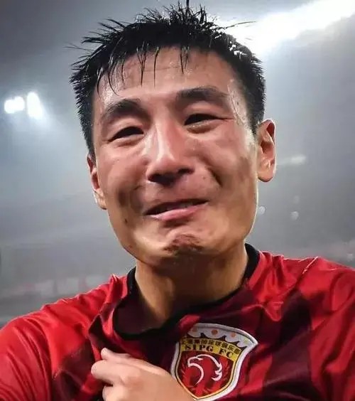 國足的希望武磊又遭嫌棄,外國網友:趕緊回中國吧 國足的希望武磊又遭嫌棄,外國網友:趕緊回中國吧