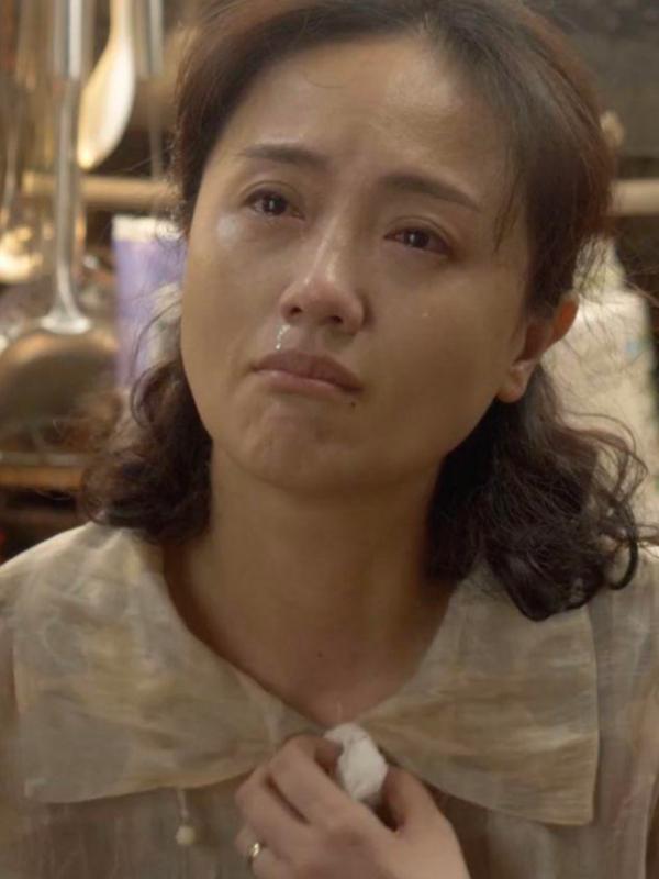 朱媛媛：32歲嫁13年初戀，47歲還是娛樂圈的一股清流