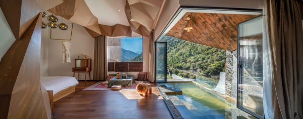 臥看雪山、室內泡湯，丁真家鄉這家民宿堪稱2021年收官王炸之作