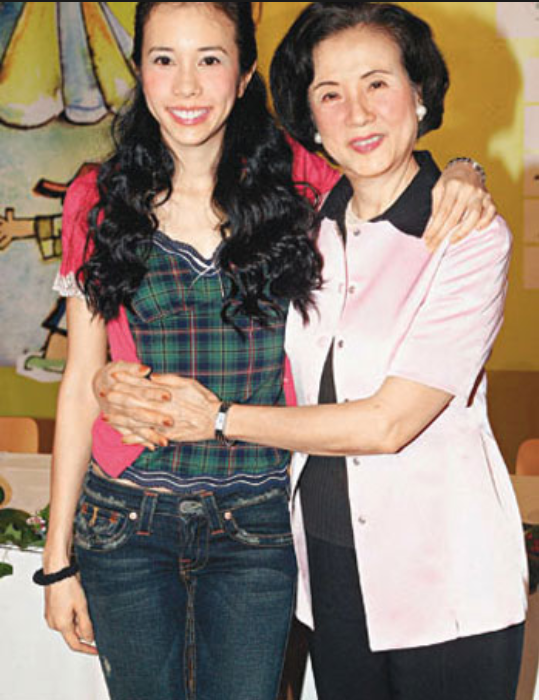 莫何敏儀:她是莫文蔚的媽媽,被張國榮稱為“最完美的女人” 莫何敏儀:她是莫文蔚的媽媽,被張國榮稱為“最完美的女人”