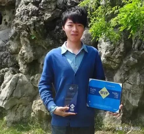 天妒英才,30歲遊戲開發大神墜樓身亡,難道是上帝想打遊戲了嗎? 天妒英才,30歲遊戲開發大神墜樓身亡,難道是上帝想打遊戲了嗎?