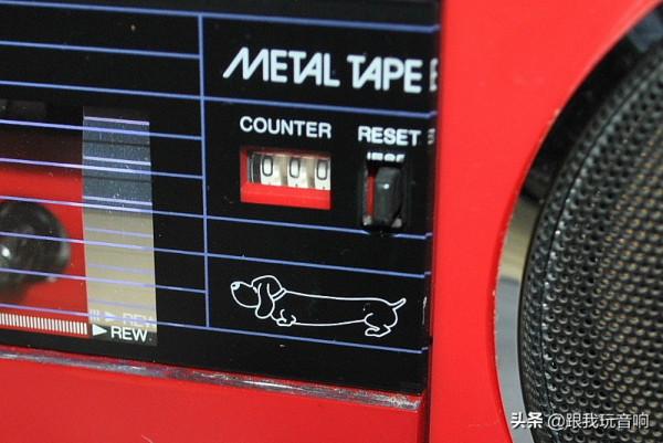 SANYO MR-U4SF 紅色行動式收錄機 盒式磁帶播放器 SANYO MR-U4SF 紅色行動式收錄機 盒式磁帶播放器