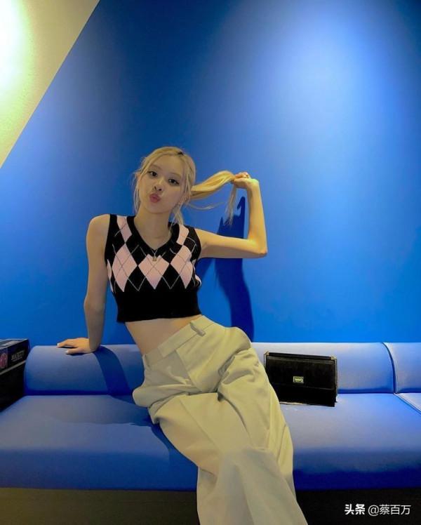 韓國女星全在穿爺爺背心！三種搭配方式洋溢減齡氣質學院風