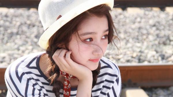 來一組國民閨女關曉彤