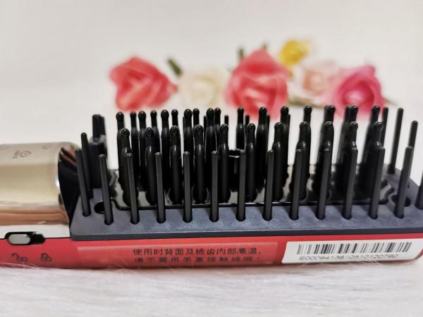 暴躁girl必備，三分鐘告別炸毛~添可秀萬智慧美髮梳使用分享