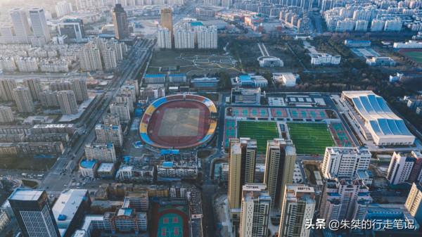 安徽第一個設市的城市，因盛產珍珠而得名，有朱元璋放牛過的湖泊