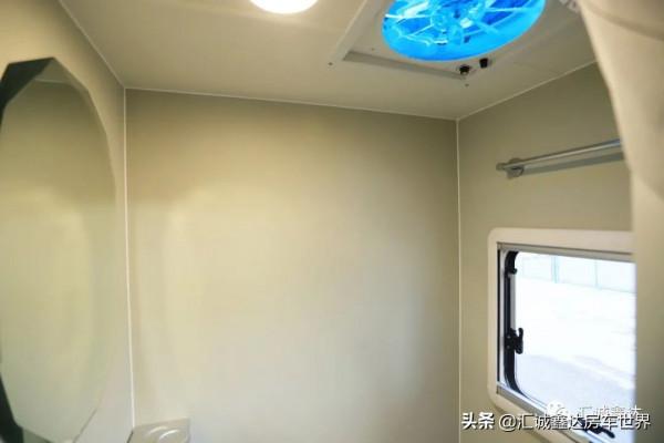 新款家用級大客廳房車來了!6座3床佈局溫馨,出去玩還能睡多人!​ 新款家用級大客廳房車來了!6座3床佈局溫馨,出去玩還能睡多人!​