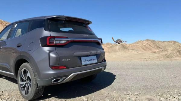 試駕凱翼炫界Pro丨1.5T鯤鵬動力很舒適，車機系統體驗加分