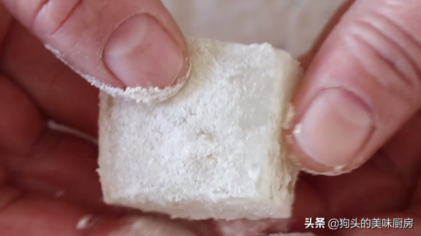 冬天吃梨有好處,教你一個做法,Q彈爽滑,潤肺生津,做給孩子吃 冬天吃梨有好處,教你一個做法,Q彈爽滑,潤肺生津,做給孩子吃