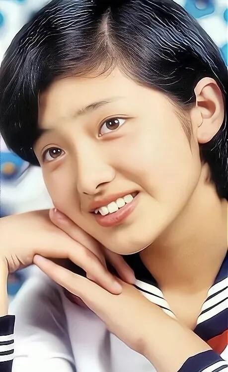 曾紅遍全世界的日本櫻花女神山口百惠，為愛隱退