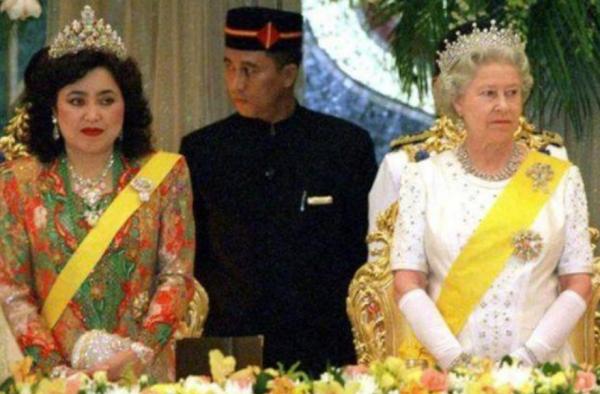 汶萊國王有7000輛豪車，馬桶黃金打造，最帥王子已有豪門準王妃