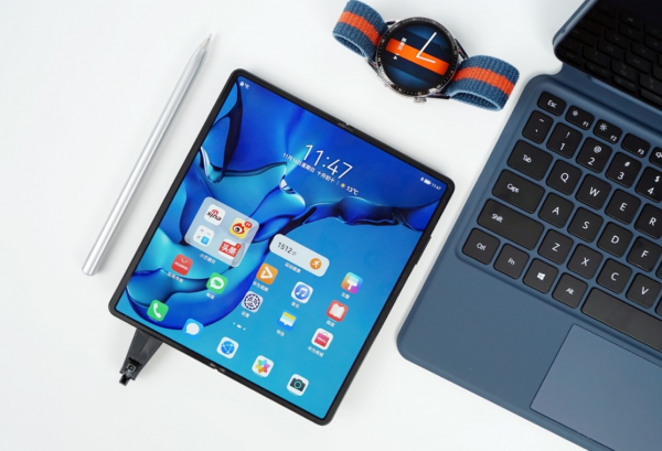 華為官宣新機!限量供應,麒麟9000+12GB+512GB 華為官宣新機!限量供應,麒麟9000+12GB+512GB