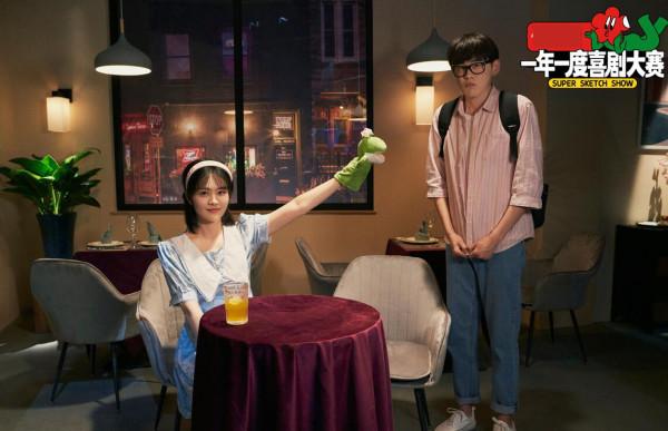 《一年一度喜劇大賽》需要搭配熱搜一起看，要不然觀眾會自我懷疑