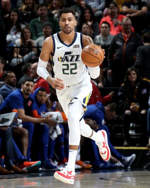 @你身邊不穿籃球鞋，打球依然無所不能的朋友