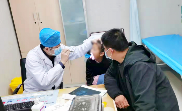 濰坊市中醫院專家為您解答:作為家長,我們可以如何預防孩子上呼吸道感染呢? 濰坊市中醫院專家為您解答:作為家長,我們可以如何預防孩子上呼吸道感染呢?