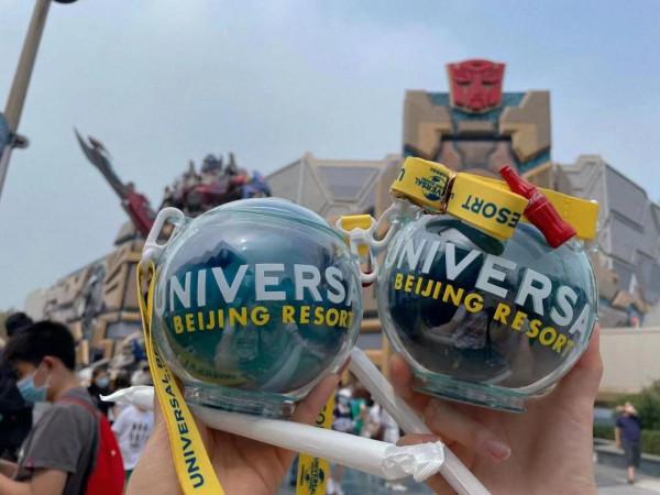 烤雞雪糕爆米花……在北京環球影城“逛吃”一整天要花多少錢? 烤雞雪糕爆米花……在北京環球影城“逛吃”一整天要花多少錢?