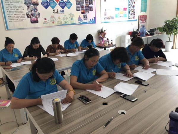 興宏信家政 | 年底大掃除別發愁,家政阿姨教你幾招 興宏信家政 | 年底大掃除別發愁,家政阿姨教你幾招