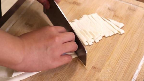 教你做新疆蒸麵，做法簡單，方便易學，愛吃麵食的你一定會喜歡