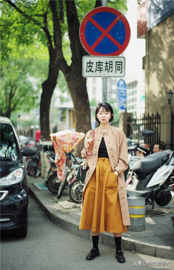 冬天穿“大衣”最好少配靴子,今年流行這樣來穿,時髦顯瘦又洋氣 冬天穿“大衣”最好少配靴子,今年流行這樣來穿,時髦顯瘦又洋氣