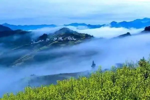 這些“雲端上”的古村落,正過著神仙般的日子,沿途就像走在畫裡 這些“雲端上”的古村落,正過著神仙般的日子,沿途就像走在畫裡