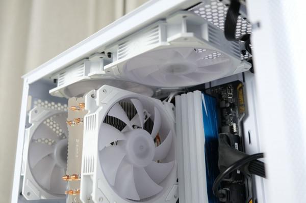 新年新氣象，中端平面設計主機 i5+32G+先馬易大師S1雪裝版上機