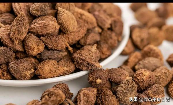 大廚詳細教給你廚房四十多種常用香料知識和用處,建議收藏學習 大廚詳細教給你廚房四十多種常用香料知識和用處,建議收藏學習