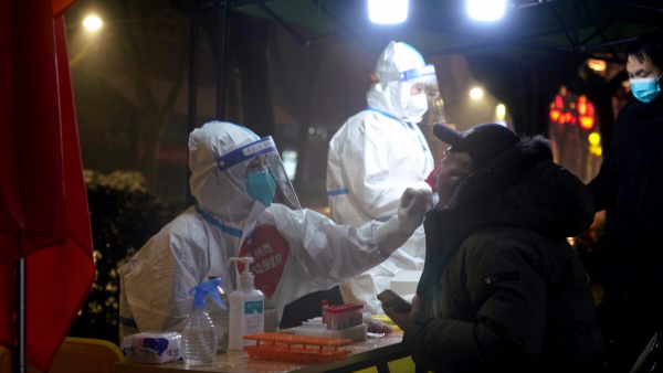 美國小夥認為中國落後破敗，來到中國一探究竟，結果不願再回美國