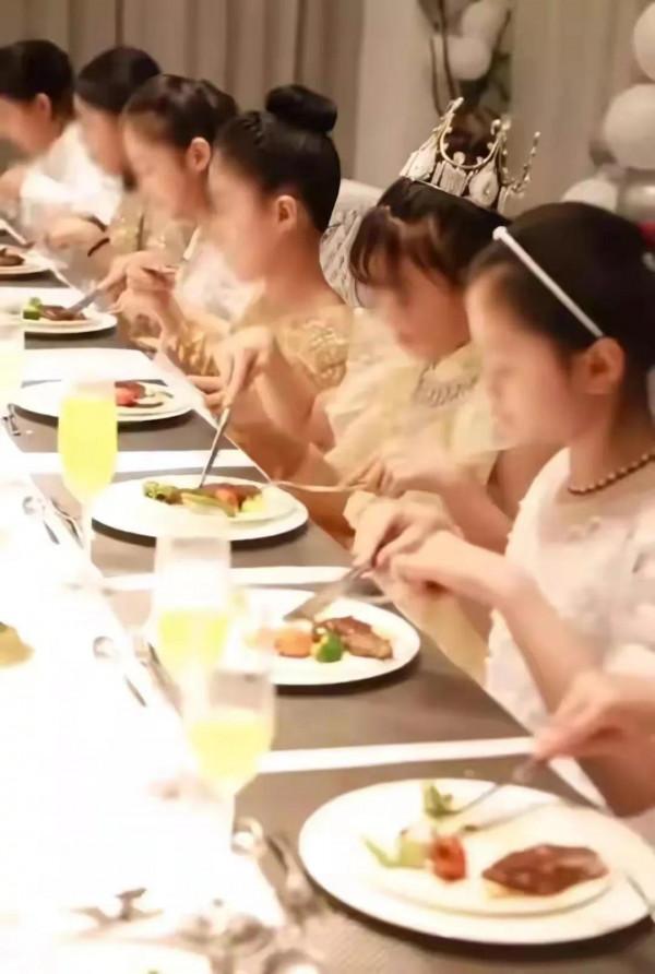 所謂貴族教育，是給父母不折不扣的騙局