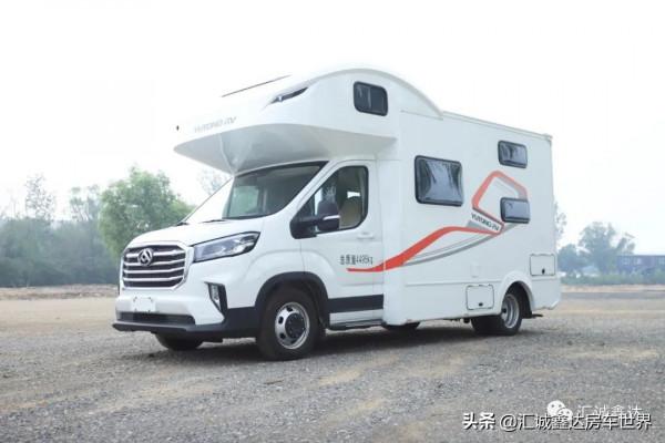 經濟耐用的老年旅行房車!​2.0T雙驅C本即開,還帶5人床和商務座 經濟耐用的老年旅行房車!​2.0T雙驅C本即開,還帶5人床和商務座