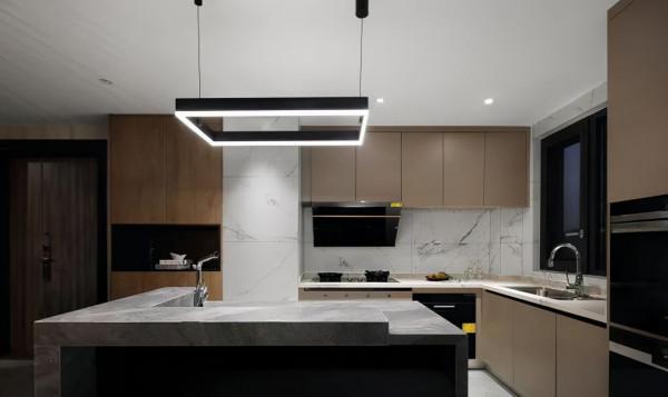 140㎡整出70㎡收納空間,還有超大落地窗,從早美到晚 140㎡整出70㎡收納空間,還有超大落地窗,從早美到晚