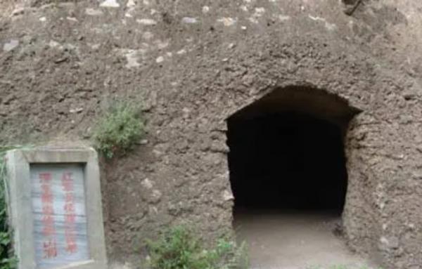 陳昌奉15歲做毛主席警衛員，闊別22年已成副司令，主席：官不小嘛