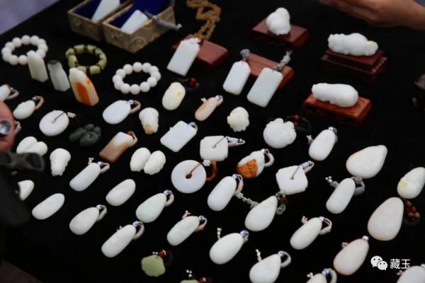 和田玉五不買：黑不買廣西，白不買羅甸，沁不買唐河……