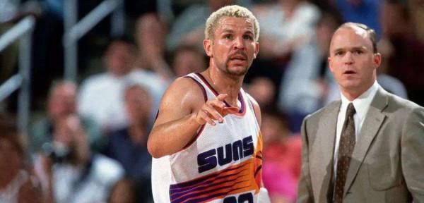 盤點NBA四大“反巢”球員：大本鐘重回巔峰，艾弗森謝幕表演