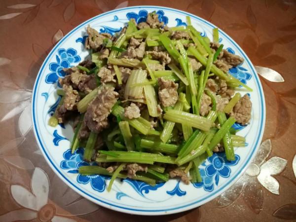 老公大學同學聚會，我做10道菜招待，同學：土豪，全是硬菜