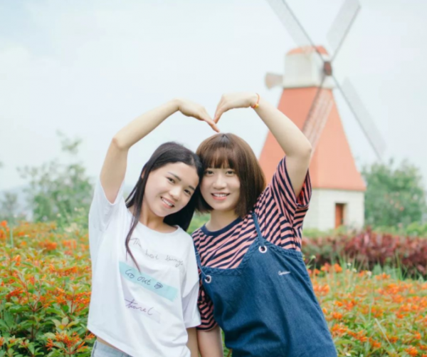 大學生為啥“國慶7天”不回家?學姐含淚袒露心聲,家長五味雜陳 大學生為啥“國慶7天”不回家?學姐含淚袒露心聲,家長五味雜陳