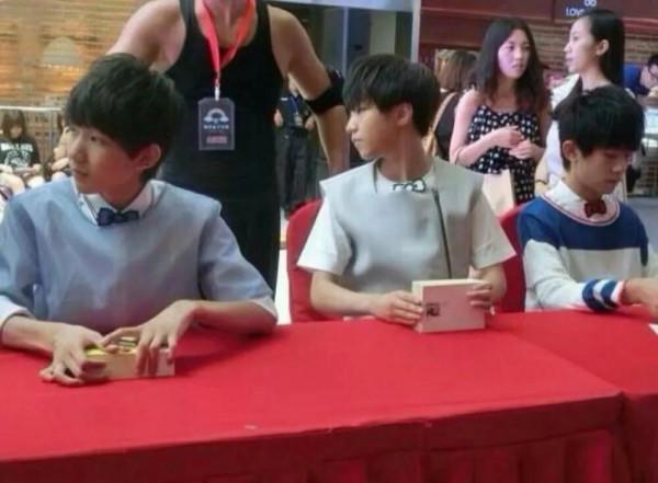 易烊千璽的“涅槃重生”:那些打不死的嘲笑和謾罵,都將讓他變強 易烊千璽的“涅槃重生”:那些打不死的嘲笑和謾罵,都將讓他變強