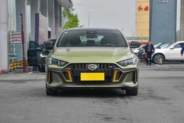 傳祺轎車總算成功了，10萬級效能家轎的不二之選，實拍傳祺影豹