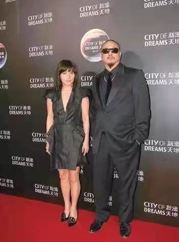 “年少不知軟飯香”，被富婆看中，卻自己奮鬥的6位男星