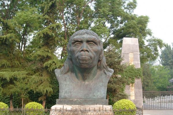 專家在1997年曾對“猴娃”曾繁勝的遺骨進行檢測,結果如何? 專家在1997年曾對“猴娃”曾繁勝的遺骨進行檢測,結果如何?