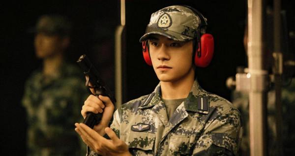 易烊千璽 看著可太有安全感了 ​​​ 易烊千璽 看著可太有安全感了 ​​​