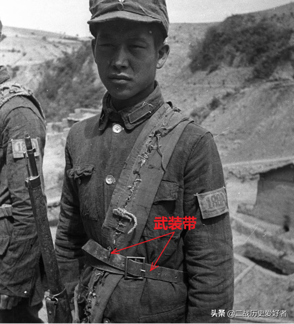 真實的八路軍武裝帶,磨損嚴重,不像電視劇那麼全新 真實的八路軍武裝帶,磨損嚴重,不像電視劇那麼全新