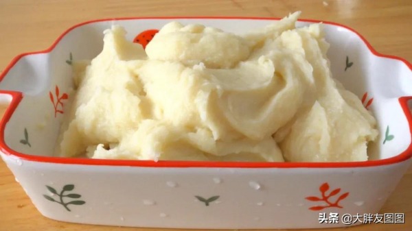比冰淇淋絲滑，比奶油醇香100倍，土豆這樣吃真是絕了