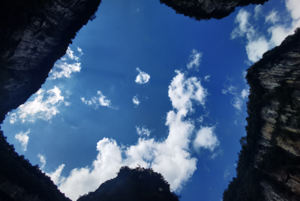 國慶假期 重慶武隆“天生三橋”成熱門打卡地